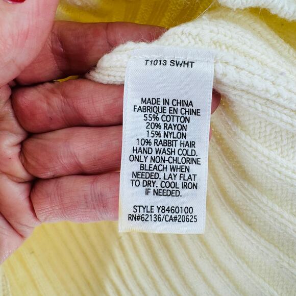 Guess Jeans Y2K Cream Crochet Knit Sweater Small Deep V-Neck Long Sleeve Retro - Picture 6 of 7